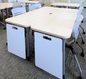 KI Intellect Tables in Classroom with Mobile Whiteboards